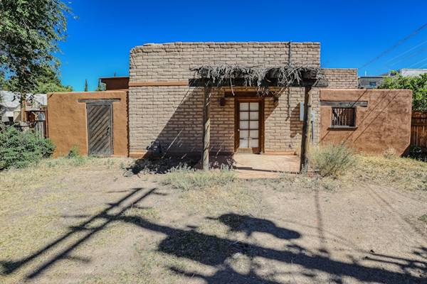 Established 1960s-1980s ranch-style homes in Westbury and Braeburn — 77085 Southwest Houston